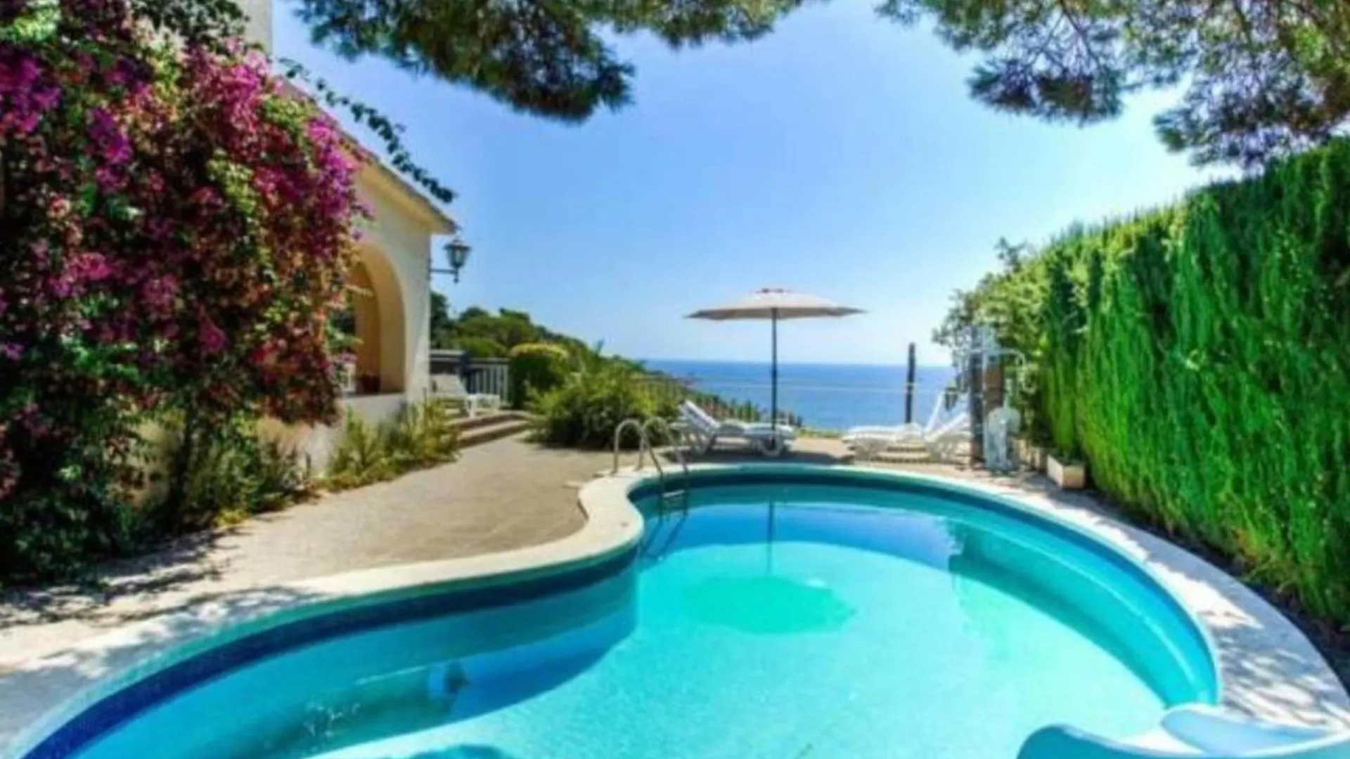 Holiday Home Villa De Arte By Interhome contacts